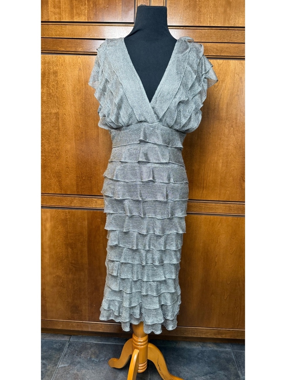 Max Edition Metallic Tiered Ruffle Midi Dress Silver Gray L